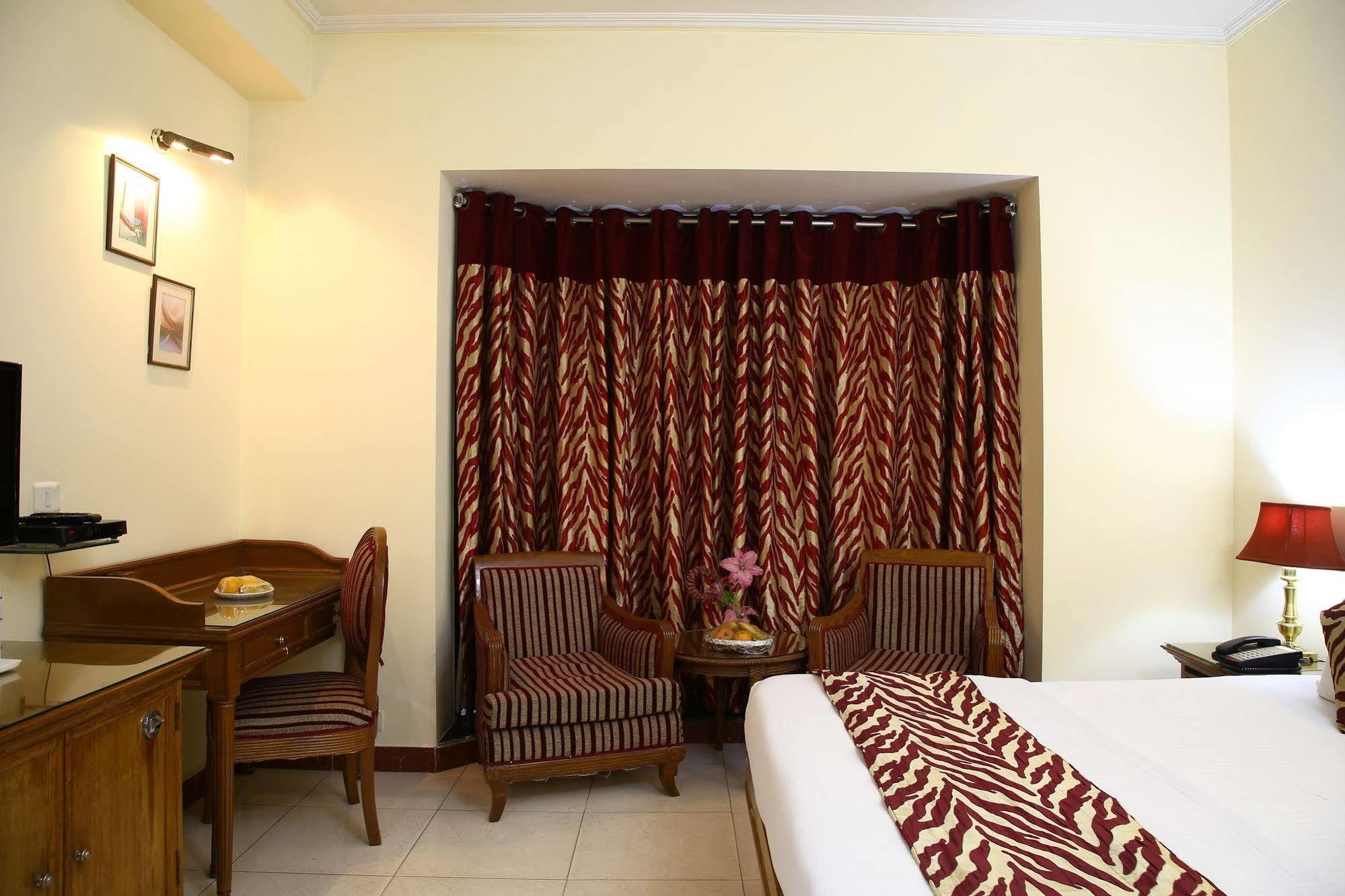 Fabhotel Conclave Executive Nehru Place New Delhi Eksteriør billede