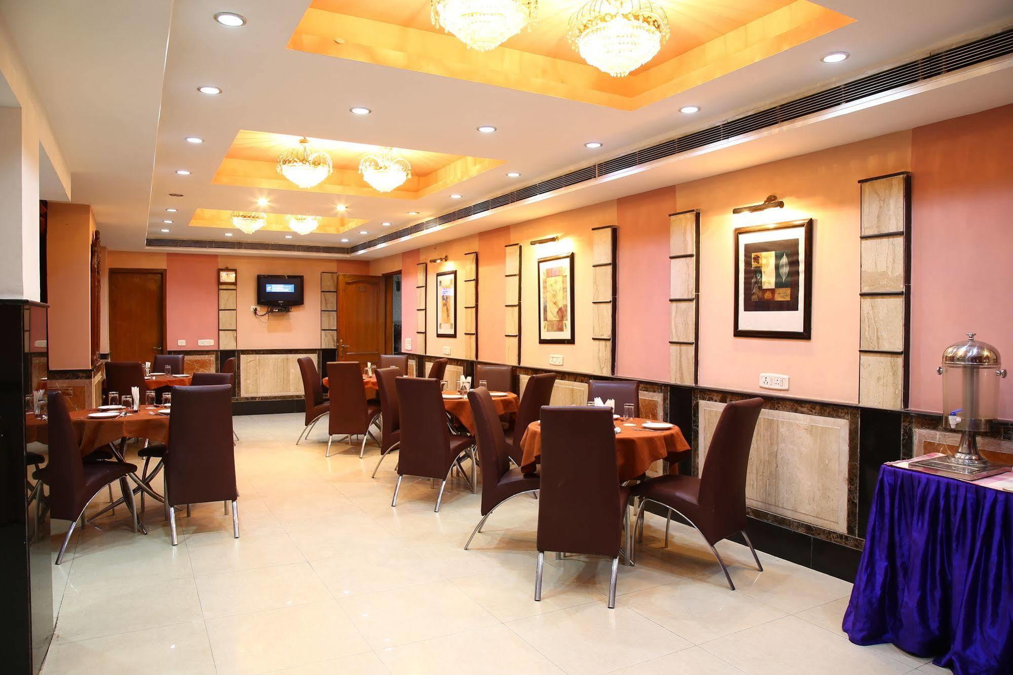Fabhotel Conclave Executive Nehru Place New Delhi Eksteriør billede